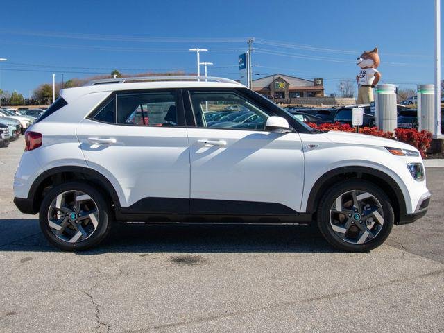 New 2026 White Hyundai SEL image 4