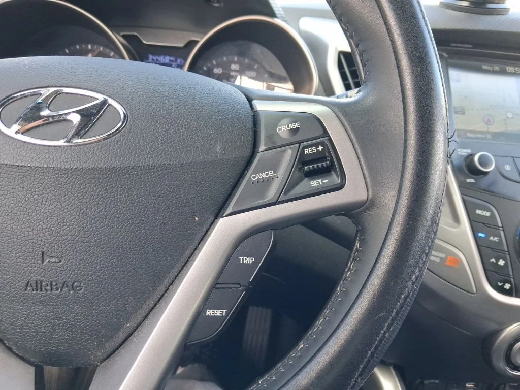 Used 2017 Gray Hyundai Value Edition image 29