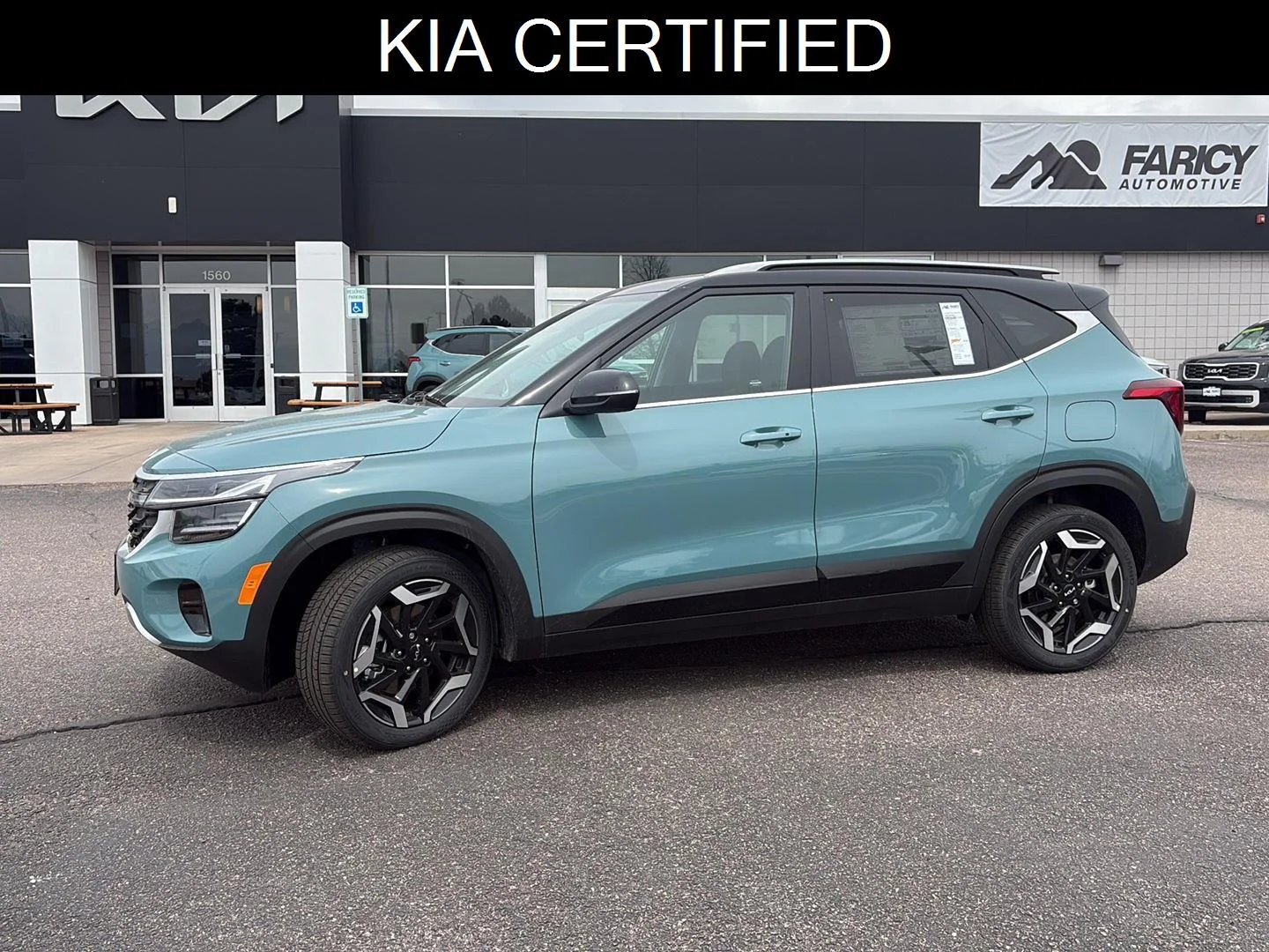 Used 2026 Pluton Blue/Fusion Black Roof Kia SX image 1