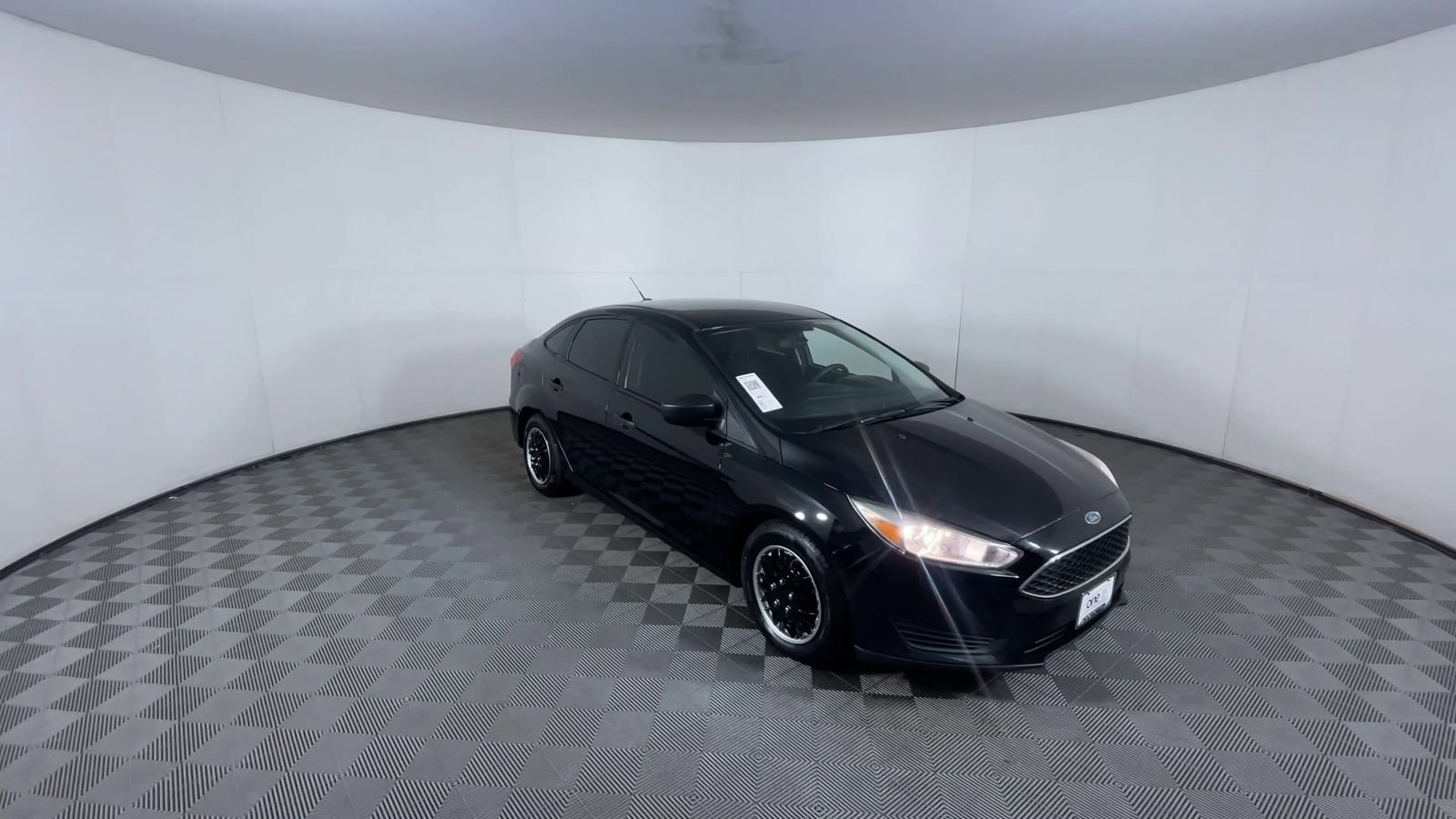 Used 2018 Ford Focus S with VIN 1FADP3E20JL204764 for sale in Aurora, CO