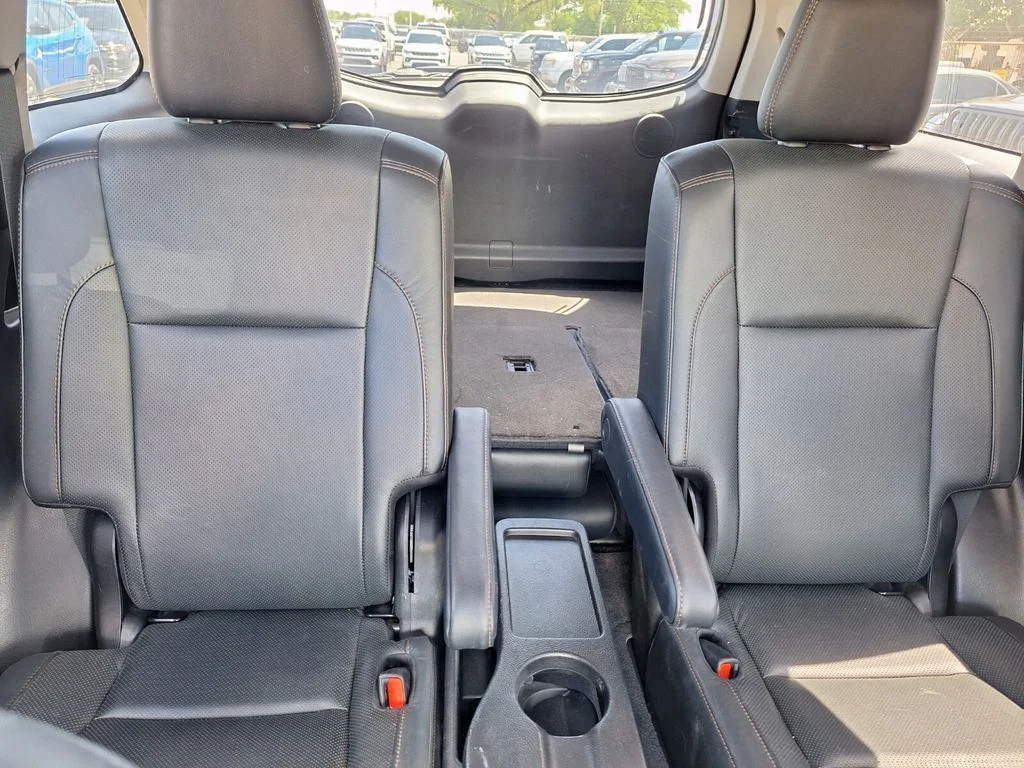 Used 2019 Black Toyota Limited image 29