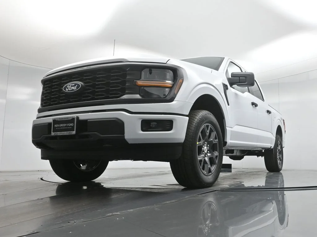 New 2026 Oxford White Ford STX image 42