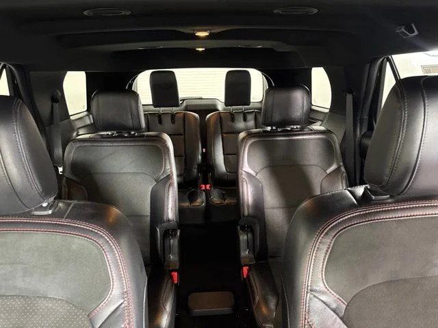 Certified Used 2019 Oxford White Ford XLT image 14
