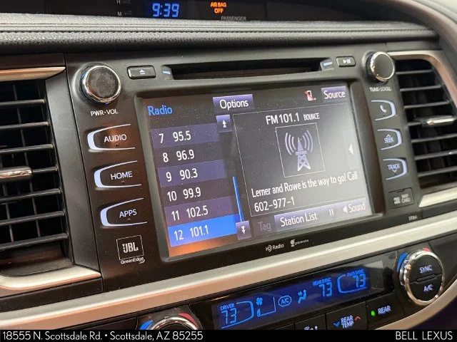 Used 2015 Gray Toyota Limited Platinum V6 image 19