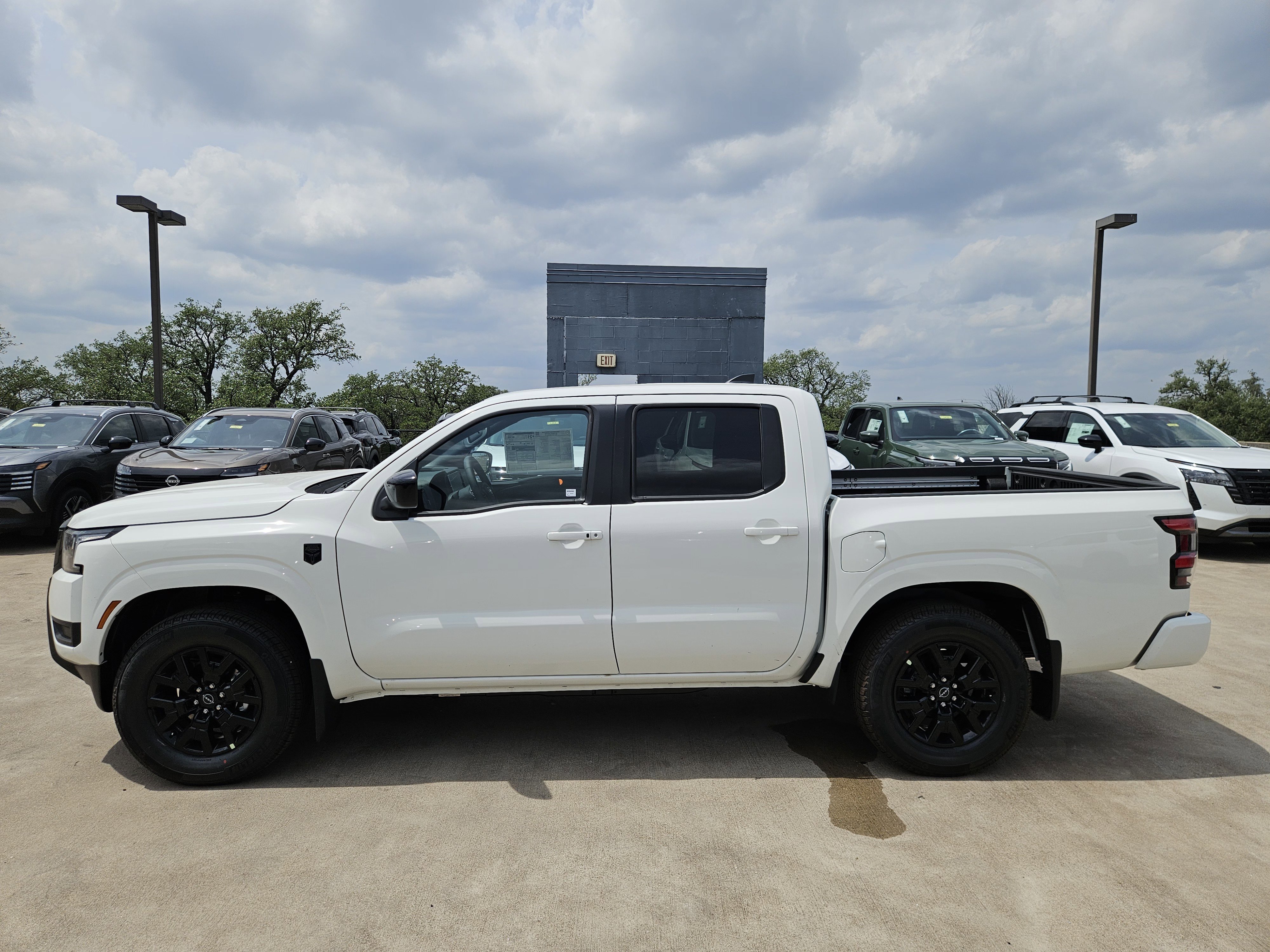 New 2026 Glacier White Nissan Crew Cab SV image 4