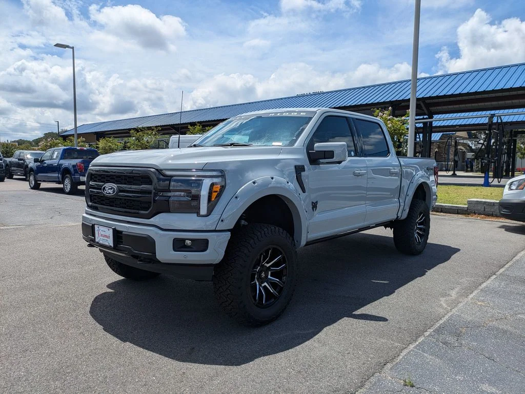 New 2026 Avalanche Ford Lariat image 8