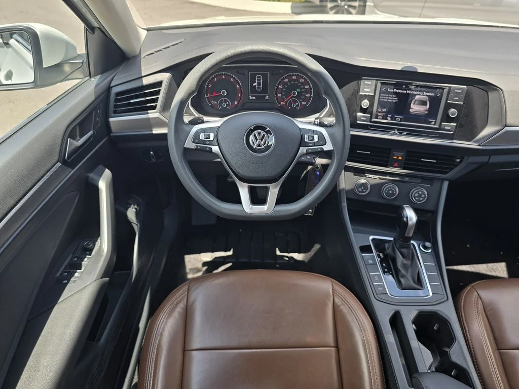 Used 2021 Pure White Volkswagen S image 14