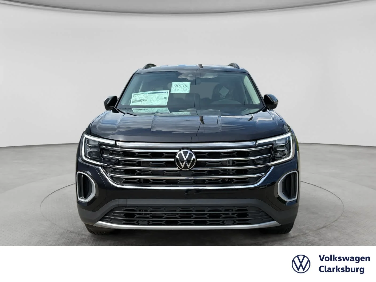 New 2026 Deep Black Pearl Volkswagen 2.0T SE image 2
