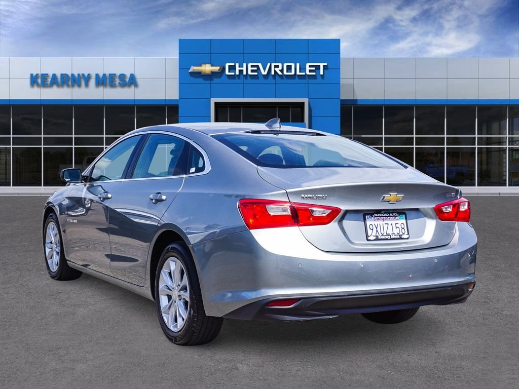Used 2025 Gray Chevrolet LT image 4