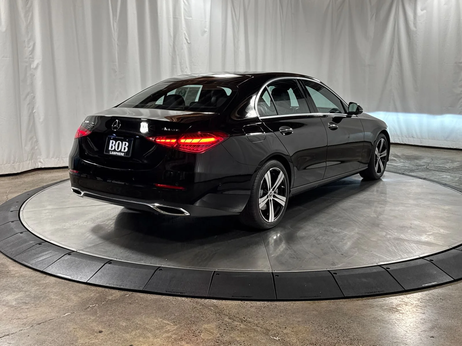 2025 Mercedes-Benz C-Class Sedan C 300 - Photo 8