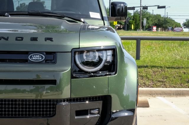 New 2026 Woolstone Green Metallic Land Rover X-Dynamic SE image 55