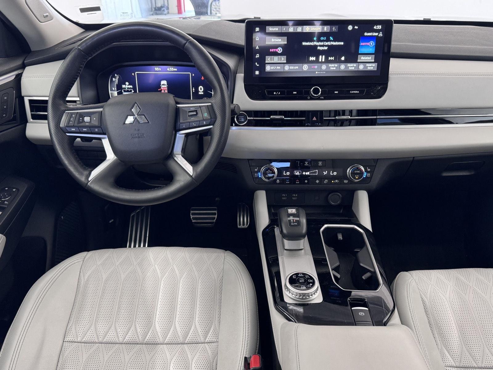 2025 Mitsubishi Outlander SEL - Photo 23