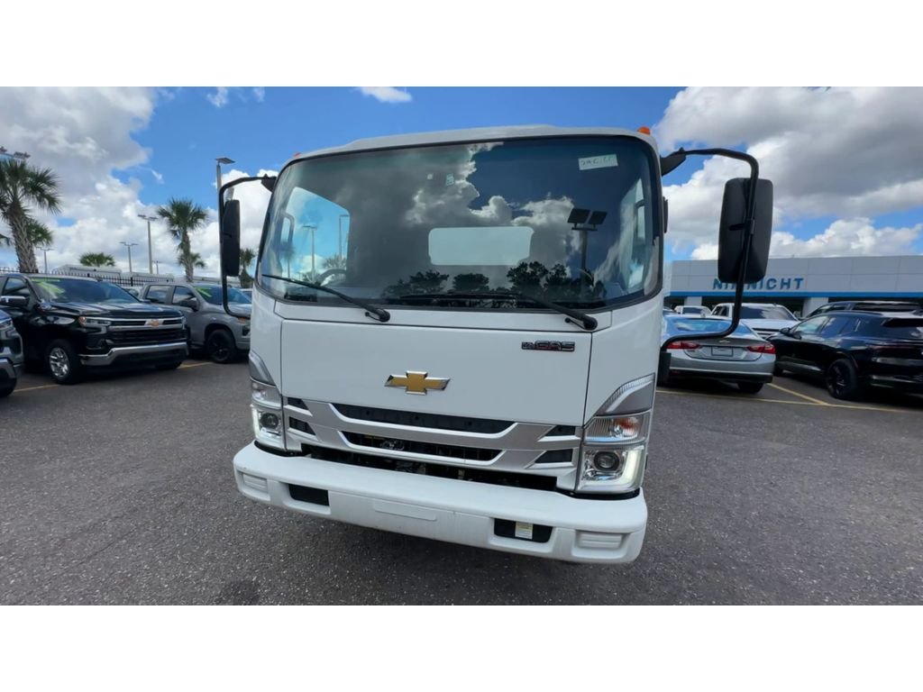 New 2024 Arc White Chevrolet MEDIUM ASH GRAY image 7
