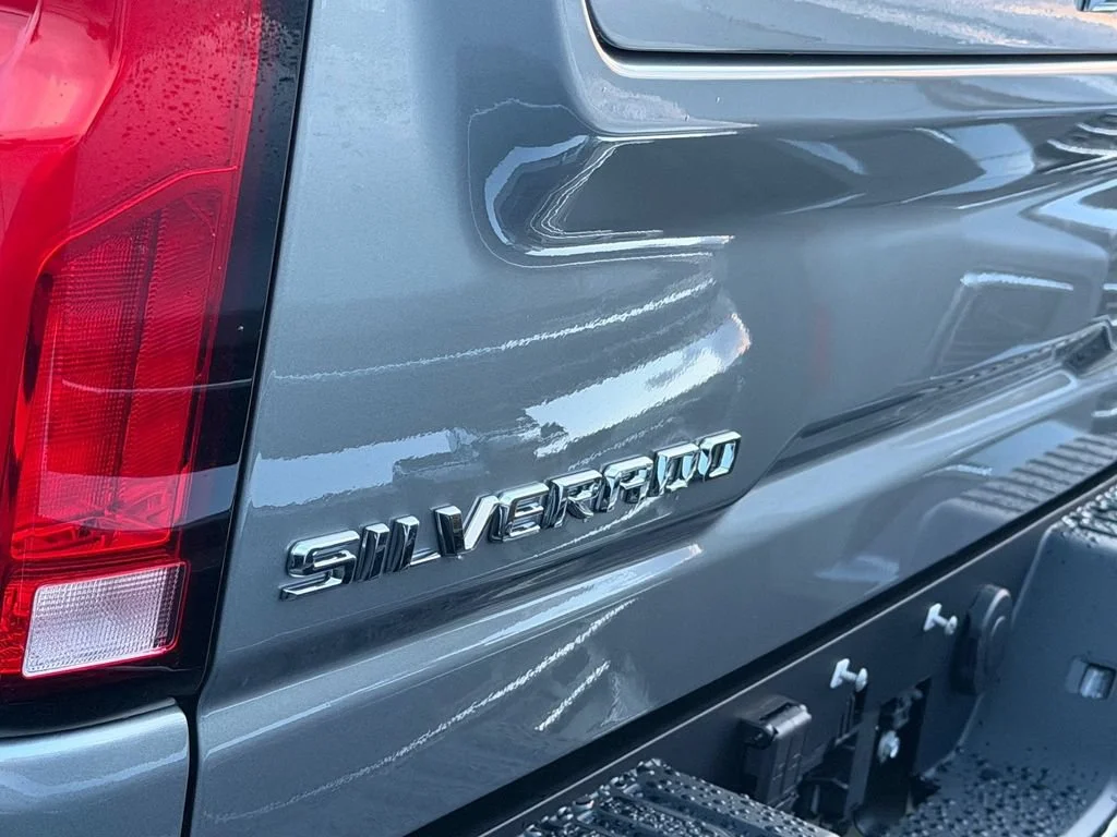2026 Chevrolet Silverado 2500 HD ZR2 - Photo 11