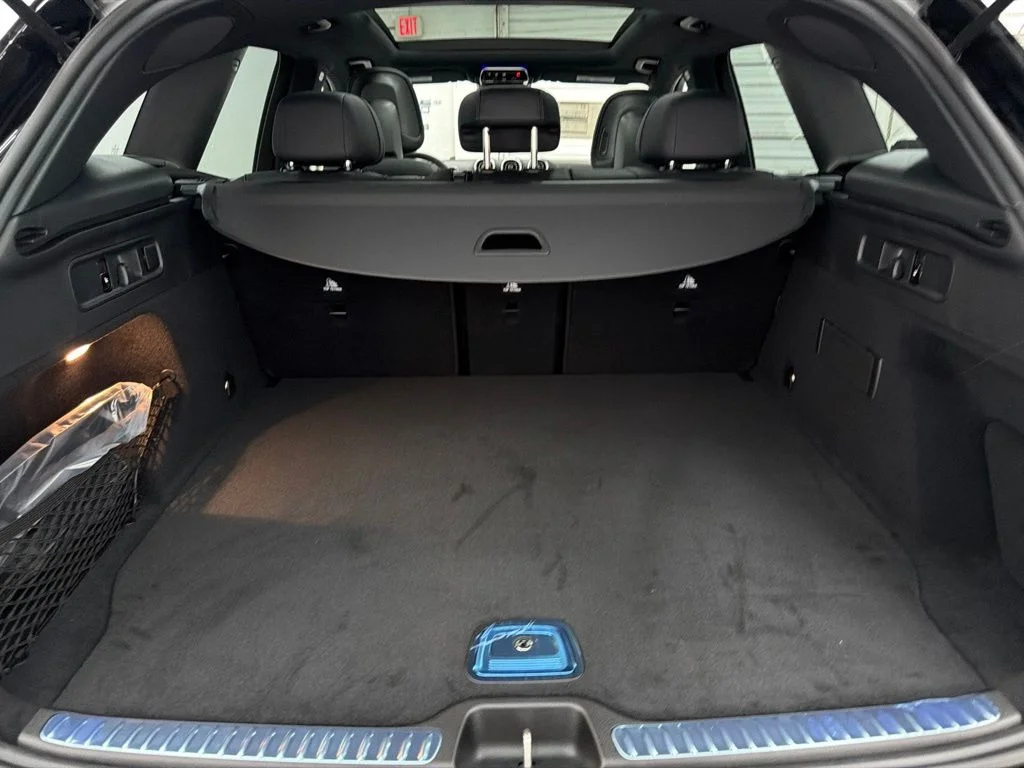 New 2026 Black Mercedes-Benz GLC 300 image 22