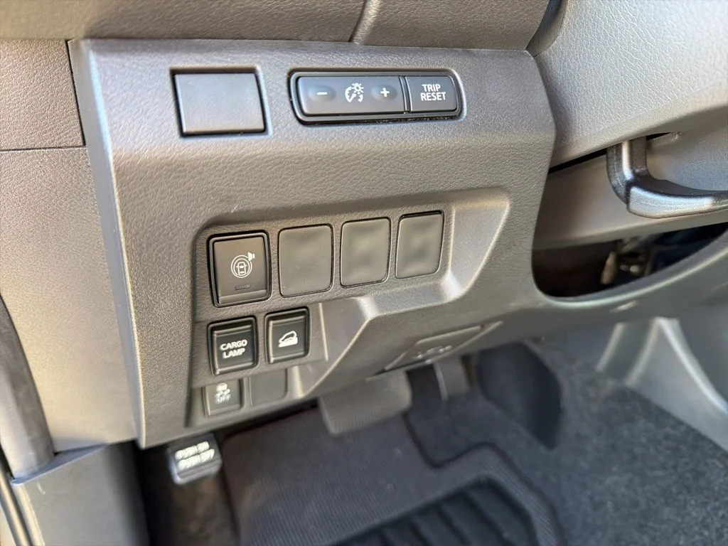 New 2026 Gun Metallic Nissan Crew Cab S image 17