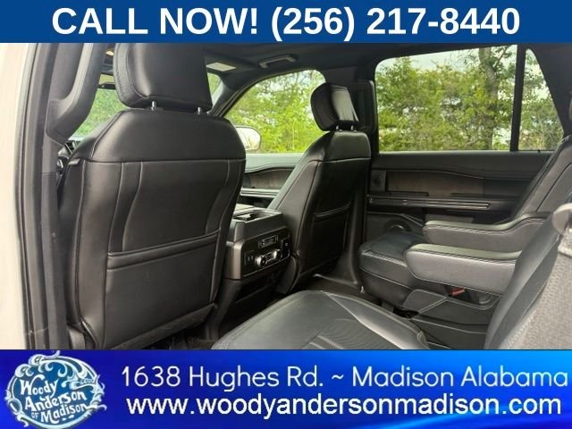 Used 2018 White Platinum Tri-Coat Metallic Ford Limited image 10