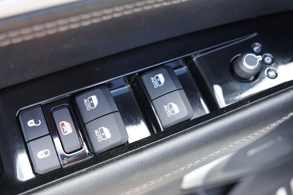 Used 2024 Silver Zynith Jeep Series II image 26