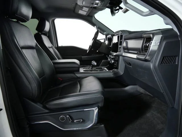 Used 2021 White Ford Lariat image 13