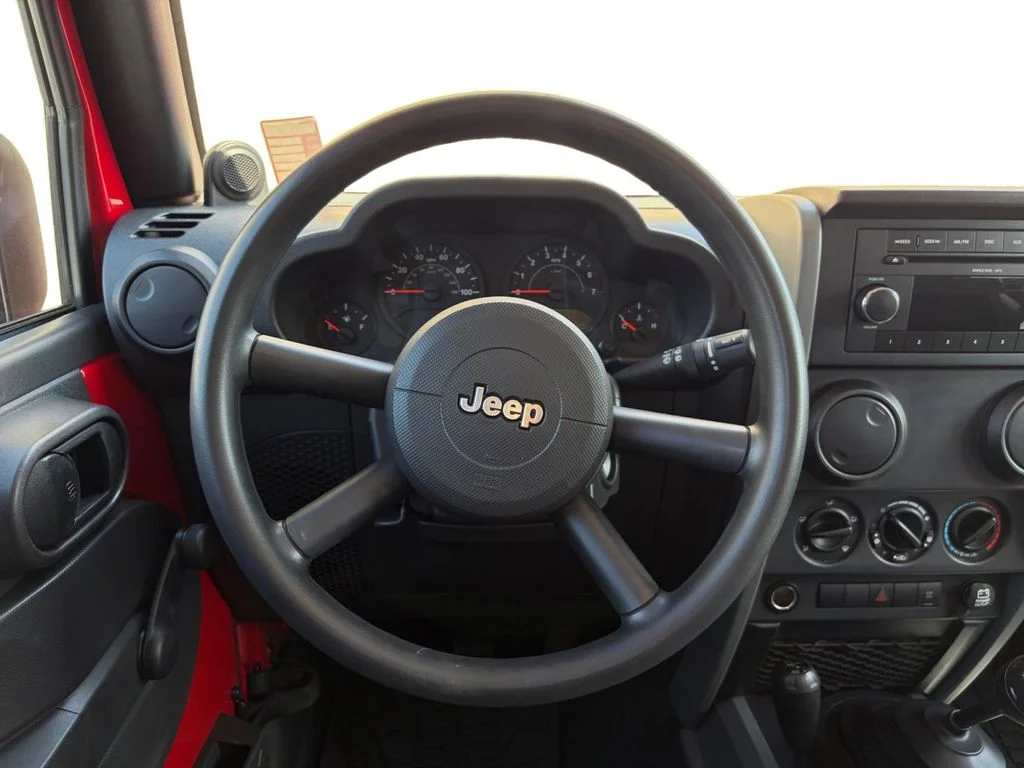Used 2009 Red Jeep Unlimited X image 13