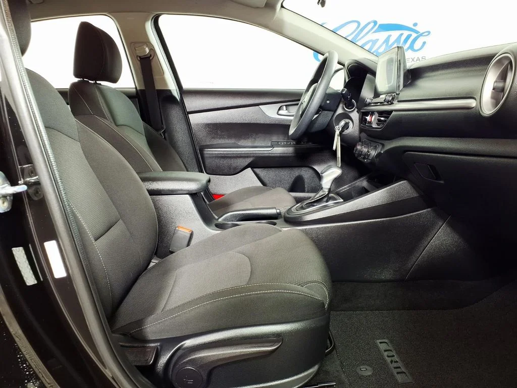 Certified Used 2021 Black Kia LXS image 13