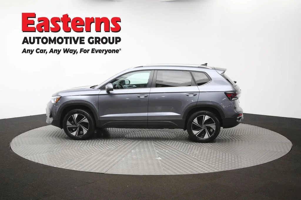 Used 2025 Gray Volkswagen 1.5T SE image 58
