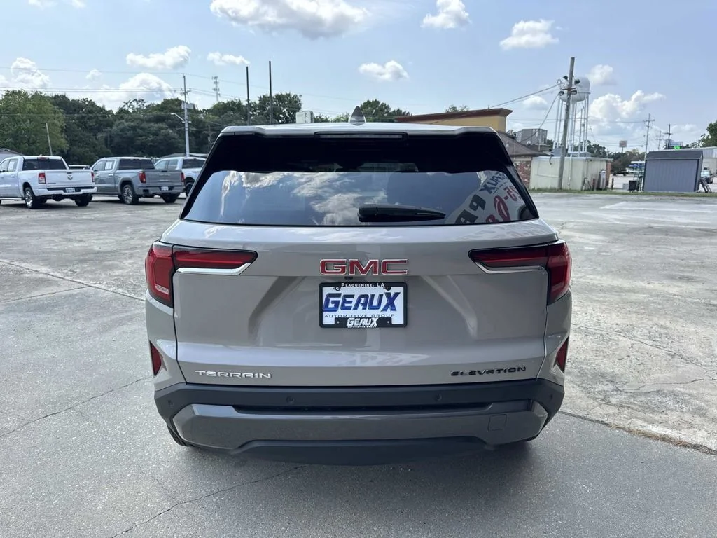 Used 2026 Gray GMC Elevation image 15