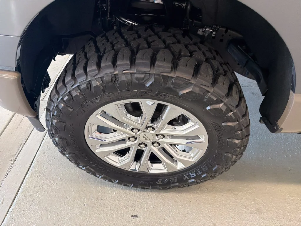Used 2026 Gray Ford King Ranch image 5