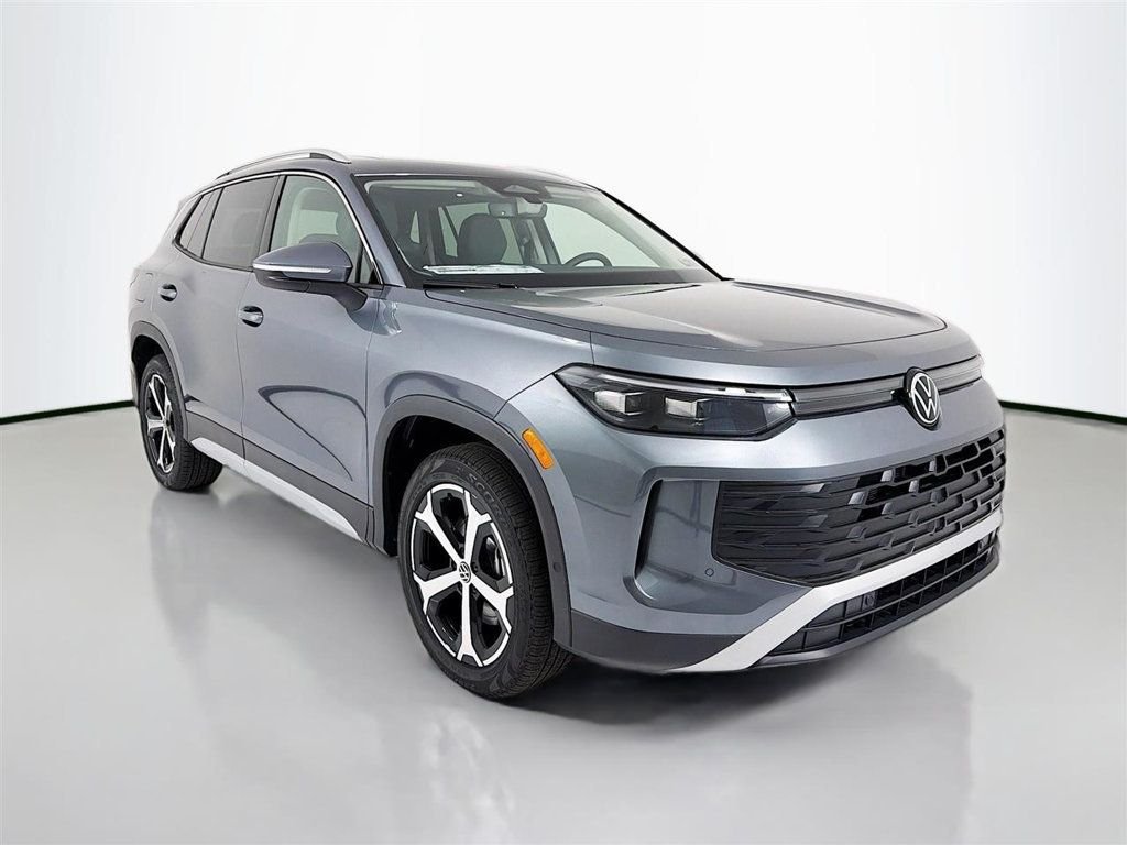 New 2026 Platinum Gray Metallic Volkswagen 2.0T SE 4MOTION image 1