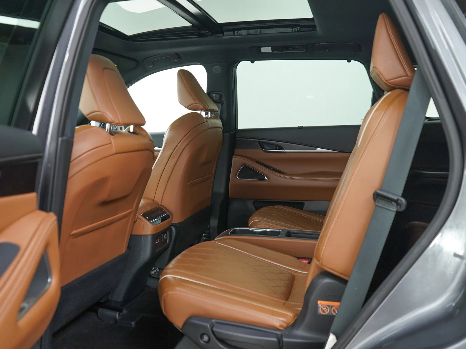 Used 2024  INFINITI Autograph image 19