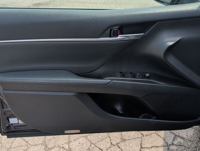 Used 2022  Toyota XSE image 24