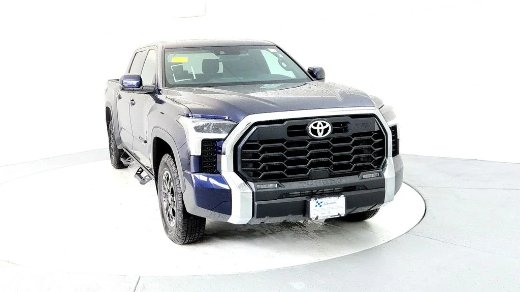 2026 Toyota Tundra SR5 - Photo 8