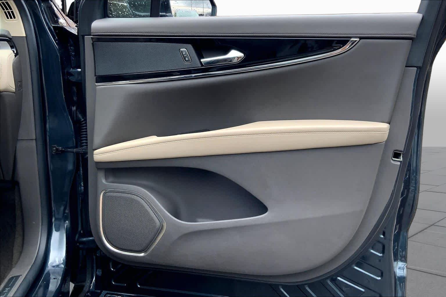 Used 2023 Flight Blue Lincoln Standard image 21