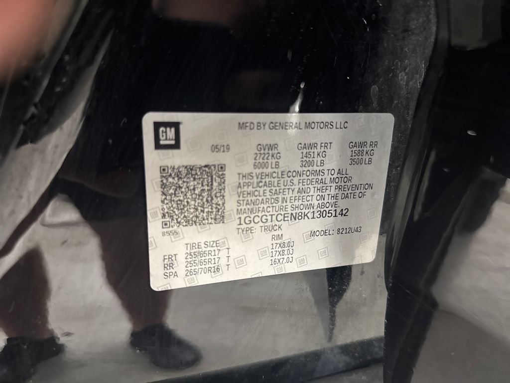 Certified Used 2019 BLACK Chevrolet 4WD LT image 26
