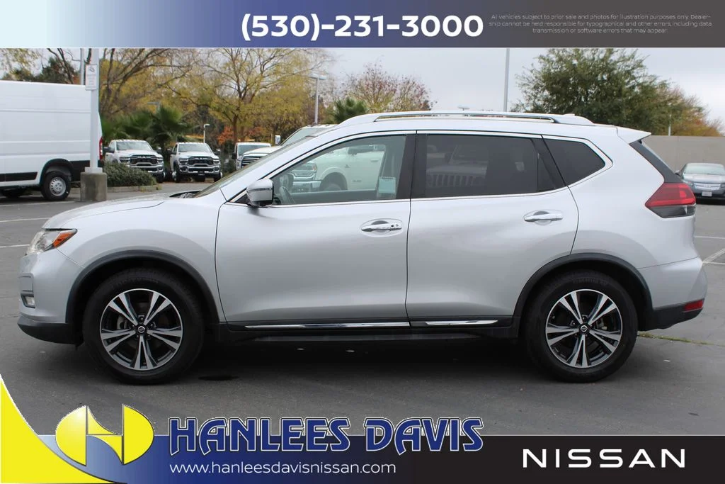 Used 2018 Silver Nissan SL image 2