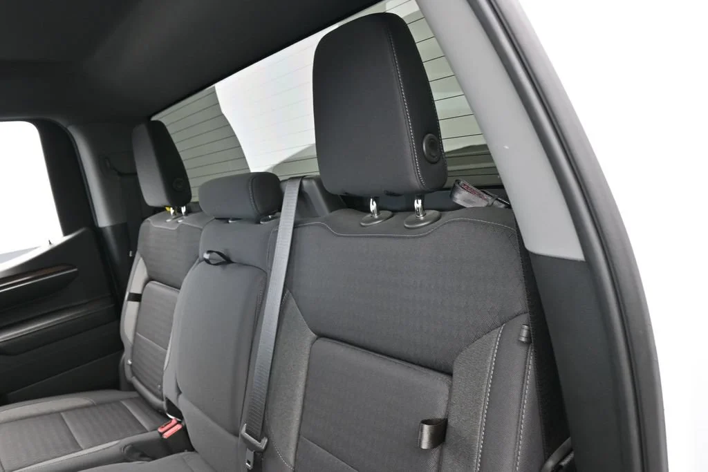 Used 2023 Summit White Chevrolet LT image 31