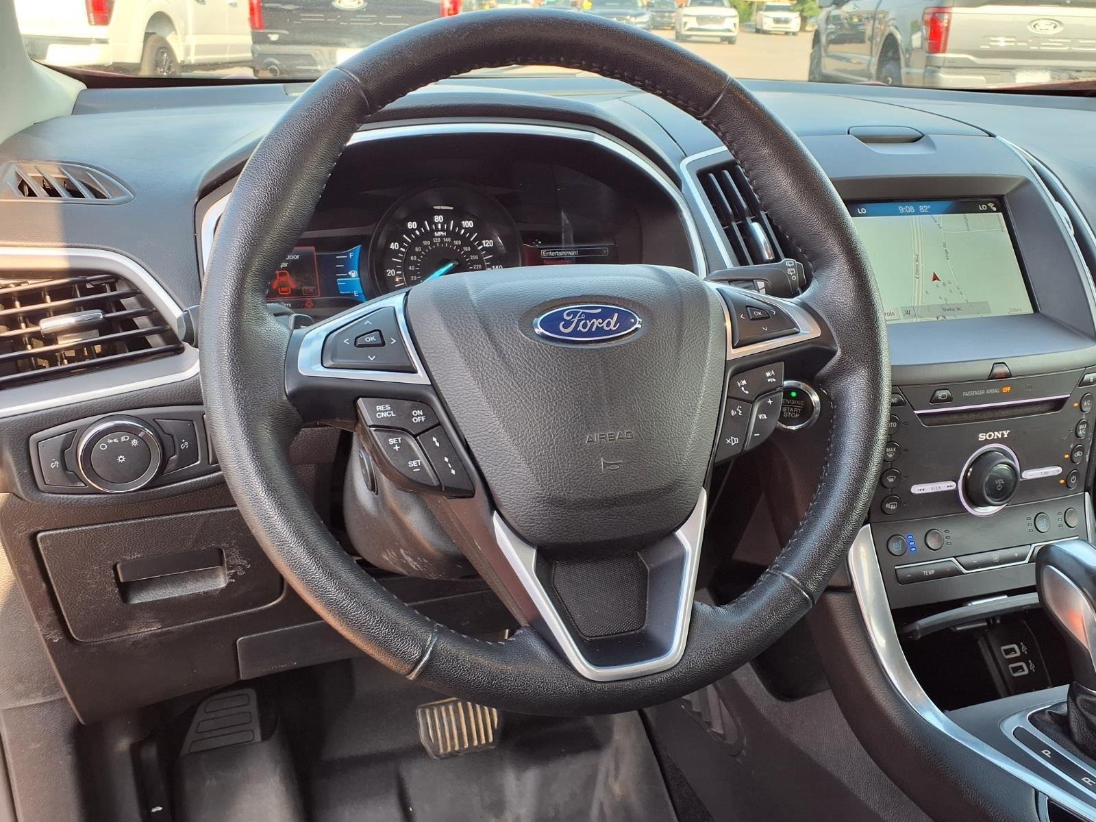 Used 2016  FORD TITAN image 18