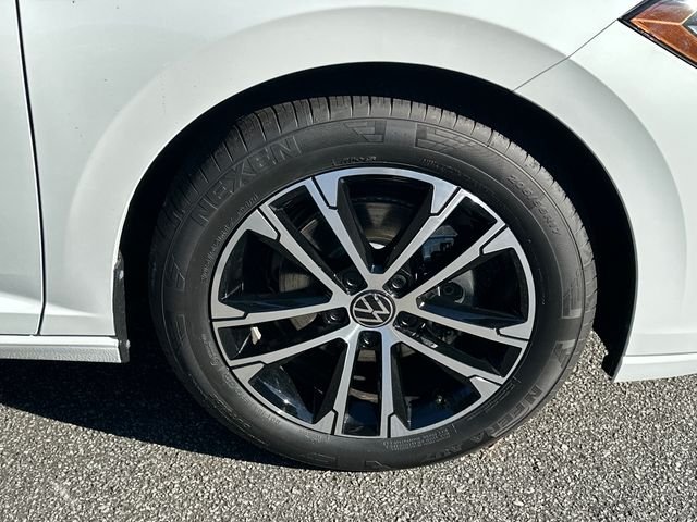 New 2026 White Volkswagen 1.5T Sport image 12