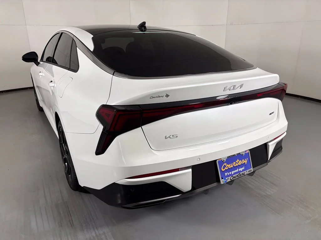 New 2027 White Kia GT-Line image 6