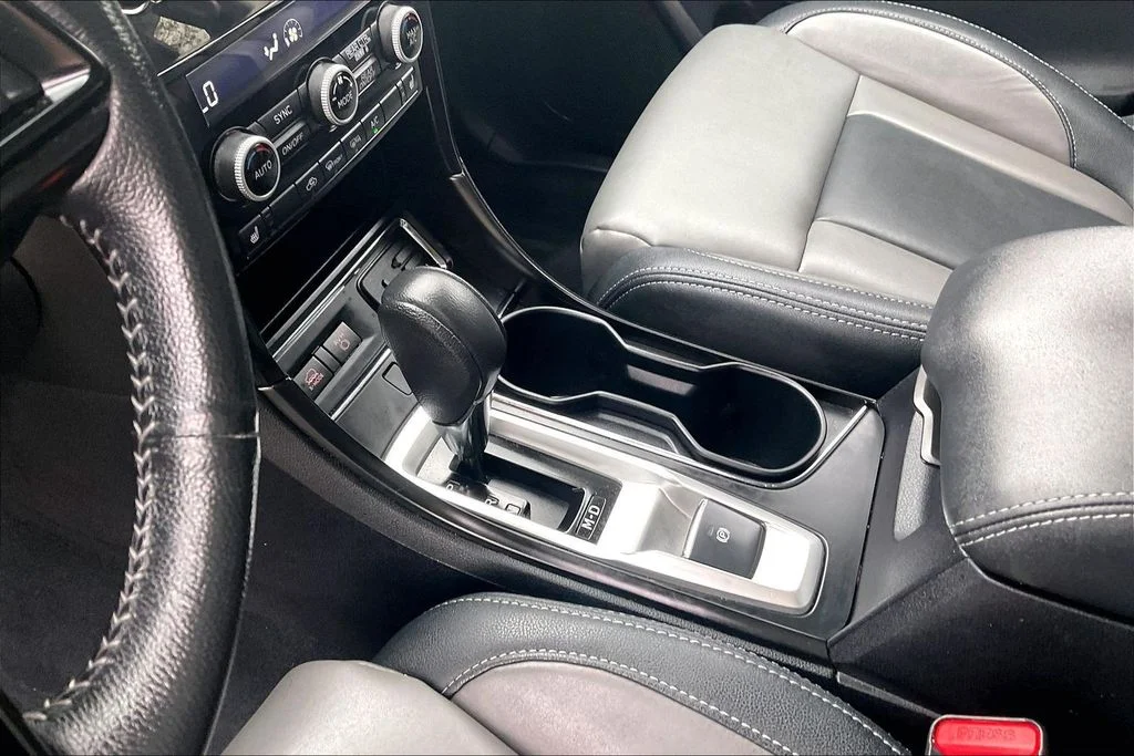 Used 2022 Brown Subaru Onyx Edition image 17