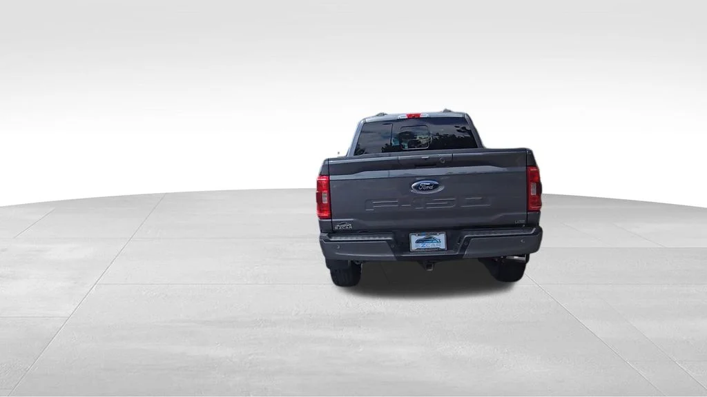 Used 2022 Gray Metallic Ford XLT image 7