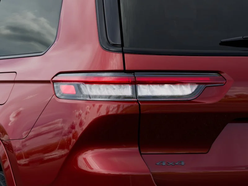 New 2025 Velvet Red Pearl-Coat Exterior Paint Jeep Summit image 33