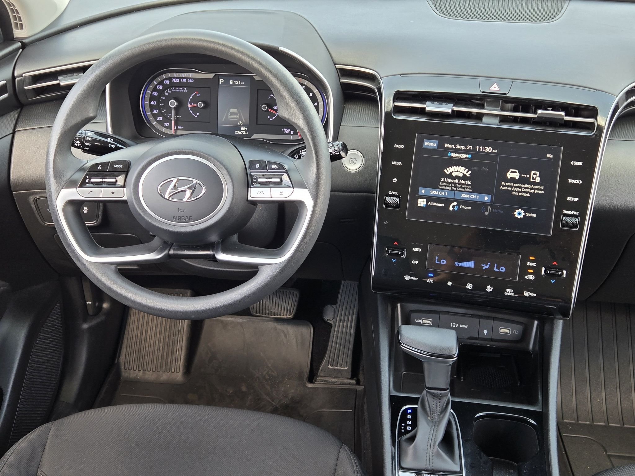 Used 2024 White Pearl Hyundai SEL image 28