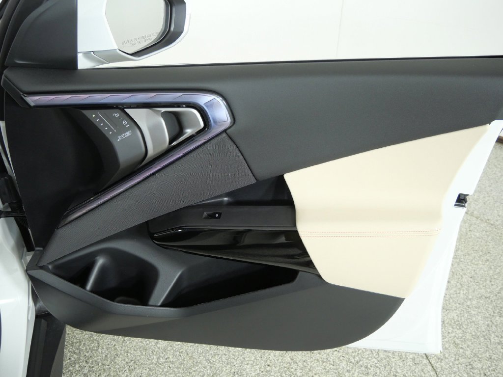 New 2026 Alpine White BMW 30 xDrive image 20