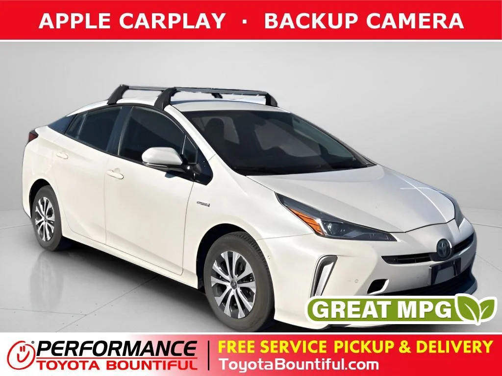 2020 Toyota Prius LE AWD-e's photo