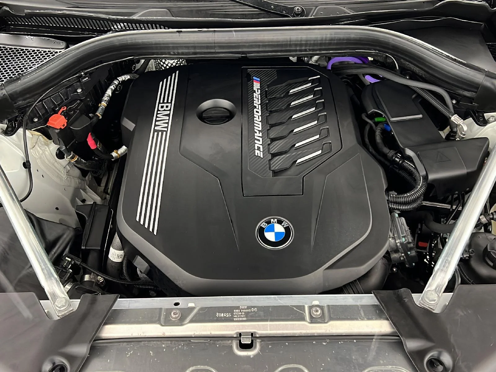 Used 2022 Alpine White BMW M40i image 25