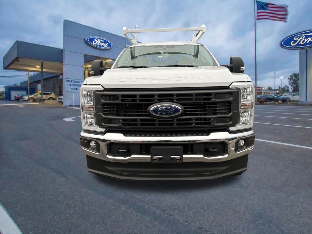 New 2026 Oxford White Ford XL image 8