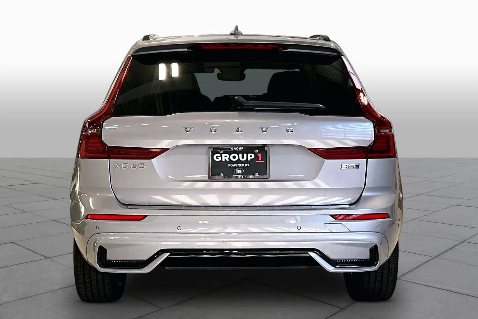 New 2026 AURORA SILVER Volvo Plus image 4