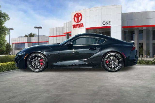Certified Used 2023  Toyota 3.0 Premium image 9