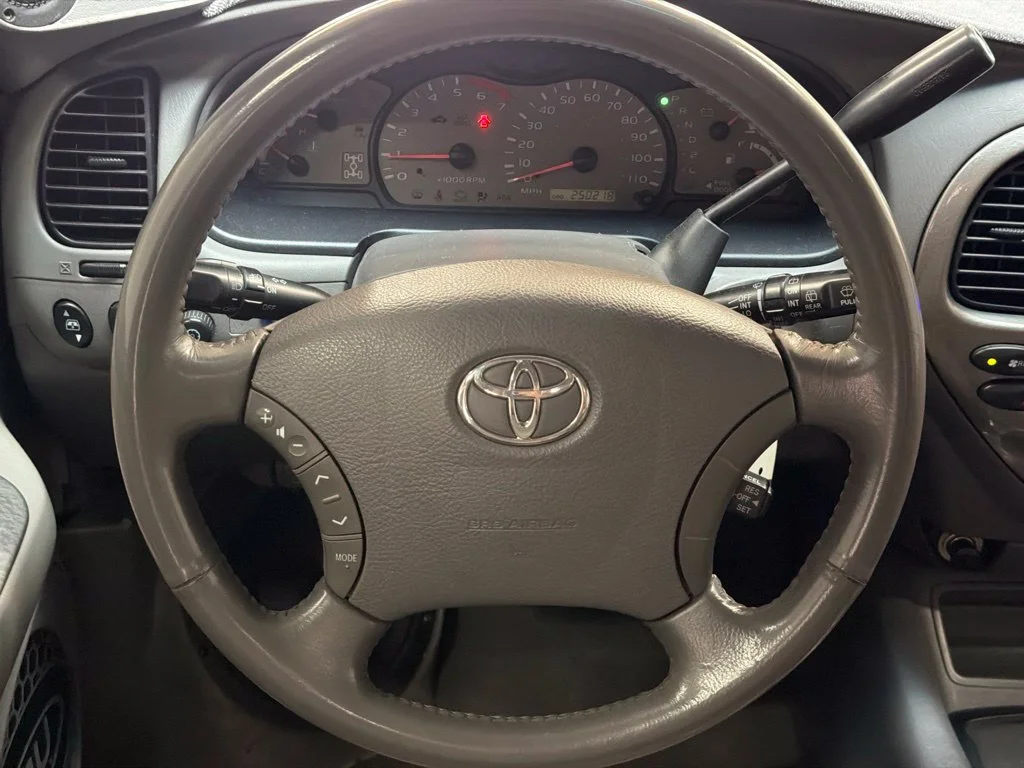 Used 2004 Silver Sky Metallic Toyota Limited image 34